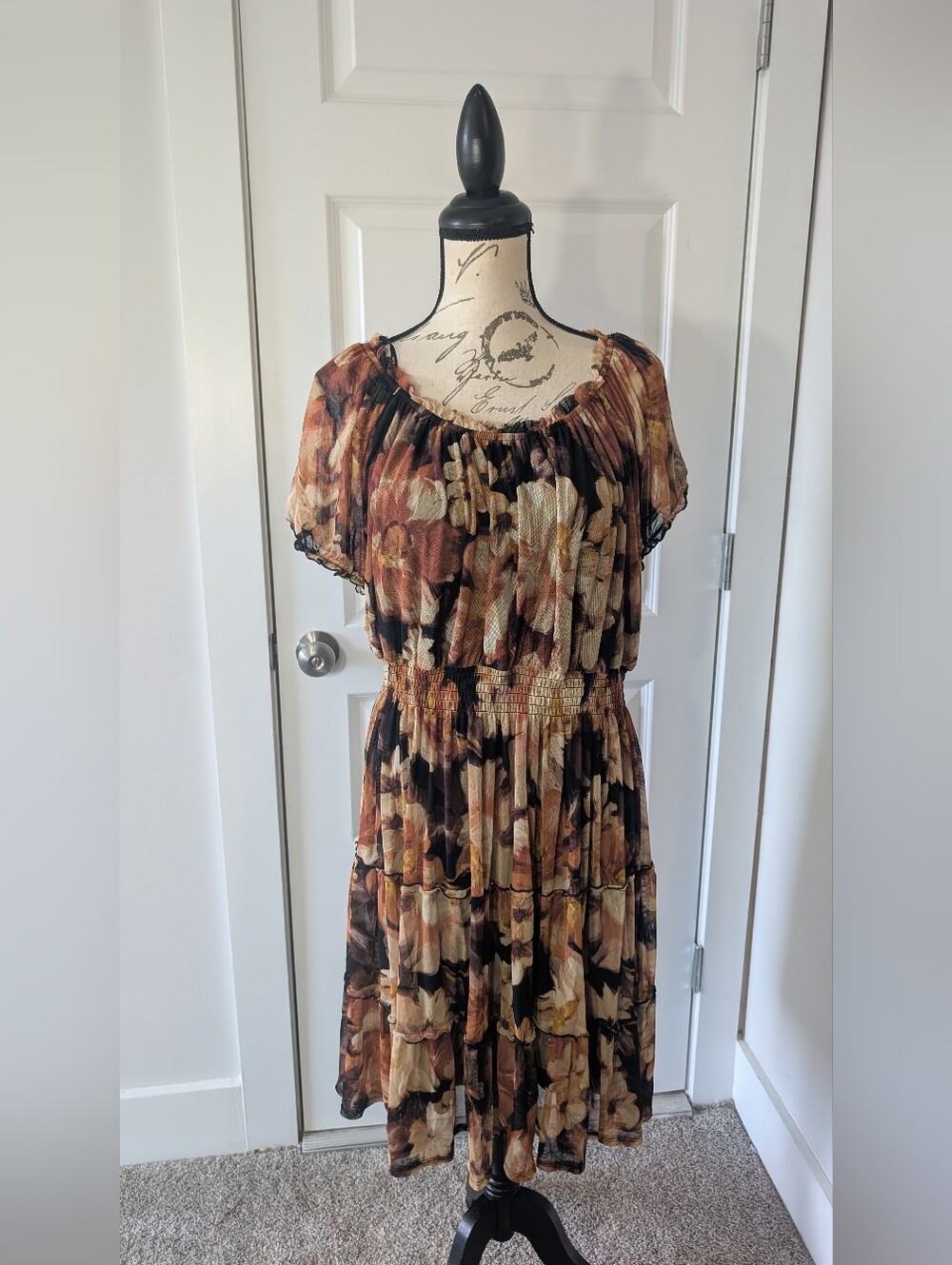 Kate & Lily Floral Tiered Midi Dress in Brown and Cream Size 18W